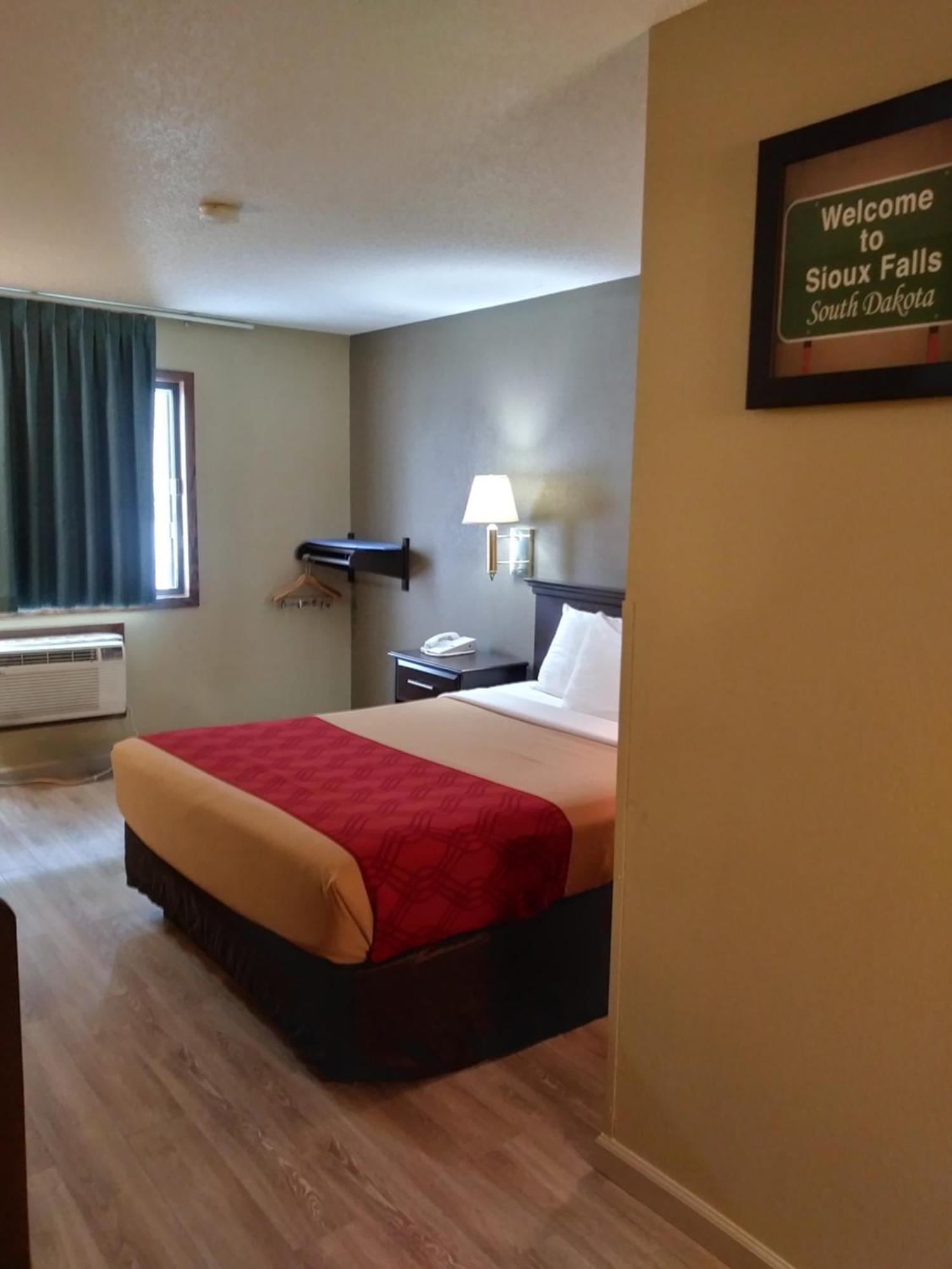 Econo Lodge North Sioux Falls Exterior foto